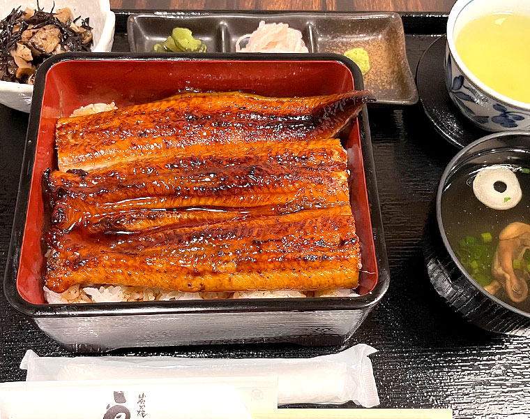 うな重定食（上）